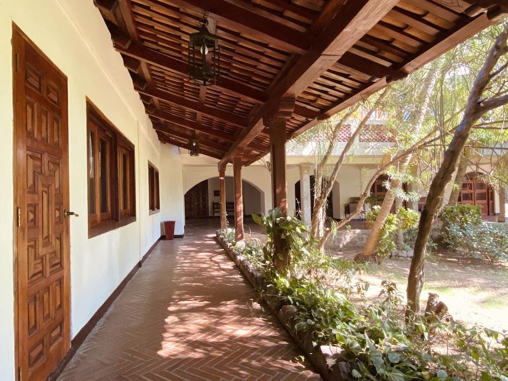 Hotel El Internacional Granada Luaran gambar